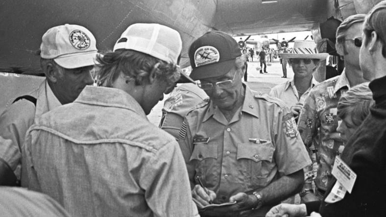 80年前,他驾驶B-29轰炸机向广岛投下原子弹